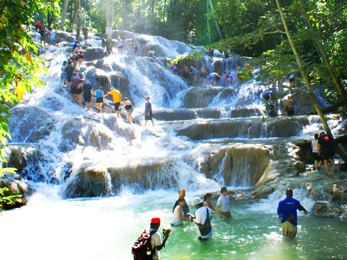 Montego Bay Dunn's River Falls Excursion with Cocktails and Lunch at Reggae Hill 